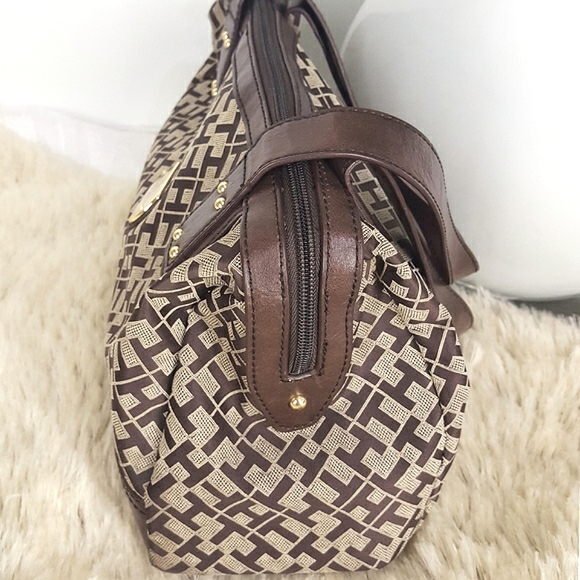 VTG 90's Tommy Hilfiger🦋Brown Tommy Monogram Duffel Bag♡Tote Bag - Picture 3 of 7